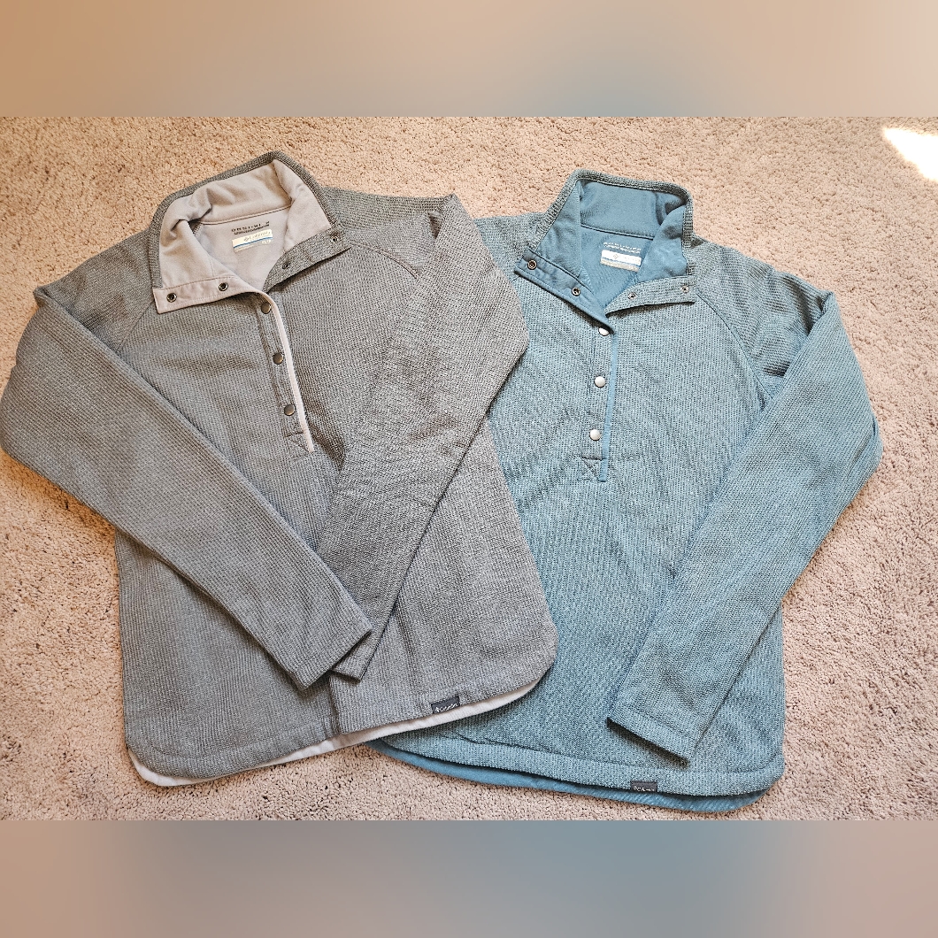 Columbia Bundle Of 2 Womens Xs 1/4 Button Down Omniwick Teal Grey Pullovers